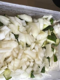快速/小菜-涼拌洋蔥小黃瓜 的食譜成品照片