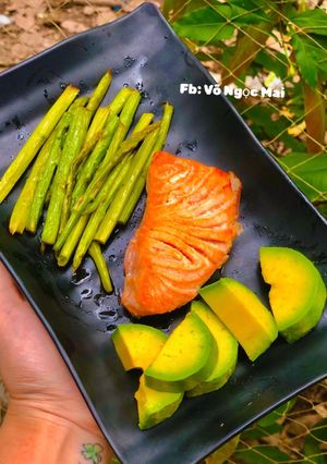 Hình của món Bữa ăn Healthy cùng Cá Hồi Áp Chảo.