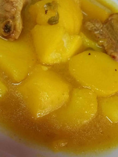 Una foto de Patatas en caldo