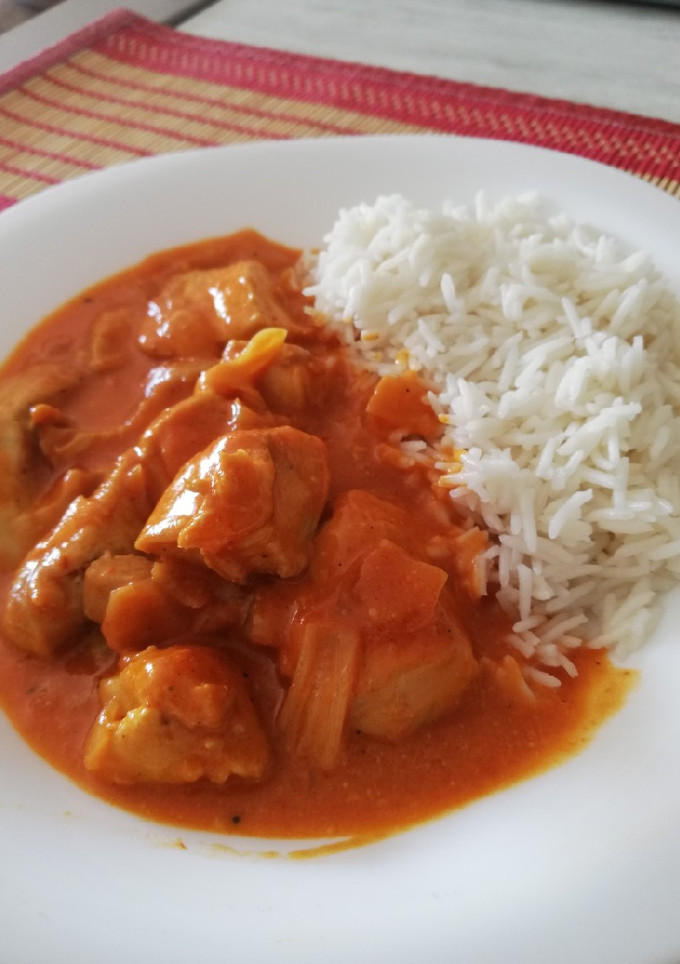 Una foto de Pollo al curry