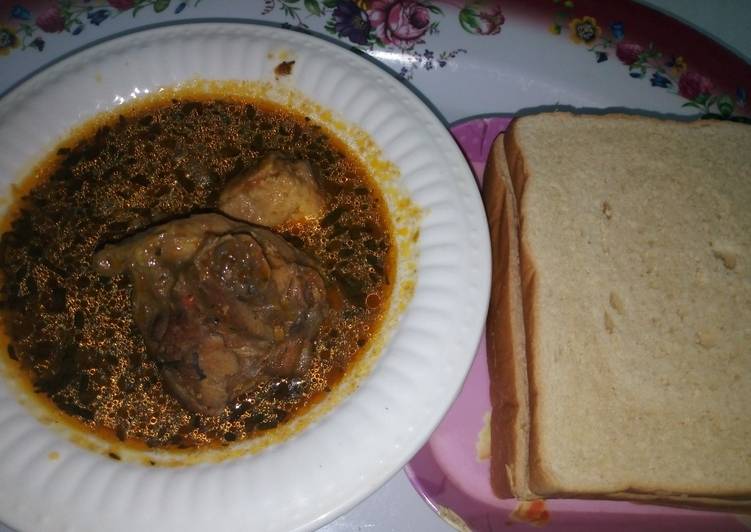 Bread with Turkey Pepper Soup