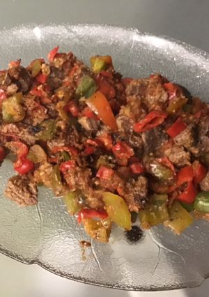 A picture of Beef with Peanuts, Peppers, and Ginger.