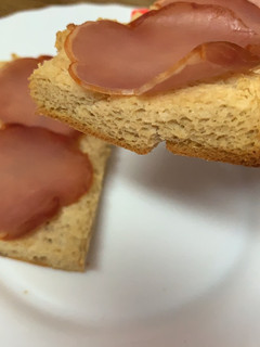 Una foto de Pan (sin hidratos) de atún súper rápido