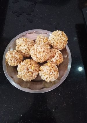चुरमु-याचे लाडू रेसपी (laddu recipe in marathi) रेसिपी चे मुख्य फोटो 
