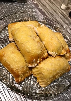 Mini töltött pizza (calzone) 🍕 recept fotója
