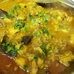 A picture of Spicy Chicken curry.