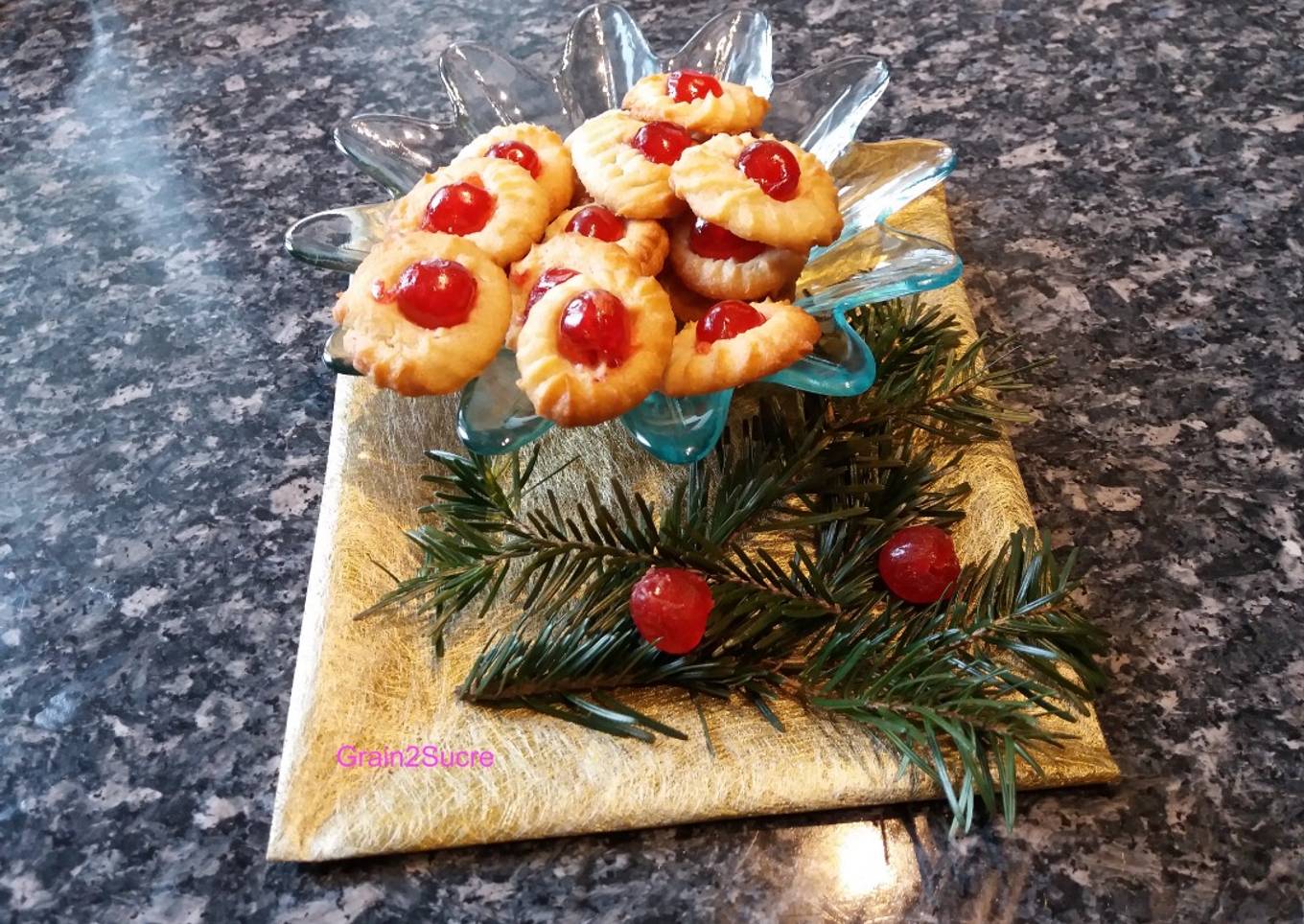 Sablés aux cerises confites