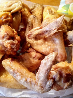 Una foto de Alitas de pollo fritas