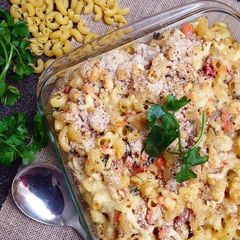 A picture of Gee's 20 mins baked Mac and Cheese.