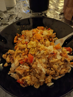 Una foto de Salteado de verduras con pollo