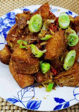 Hình của món Sườn non chay ram sả ớt.