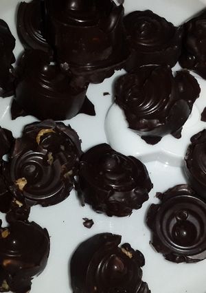 A picture of Crunchy Chocolate Bites.