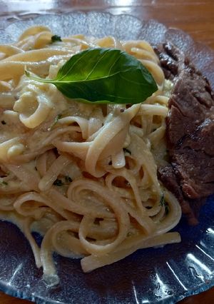 Una foto de Pasta Alfredo