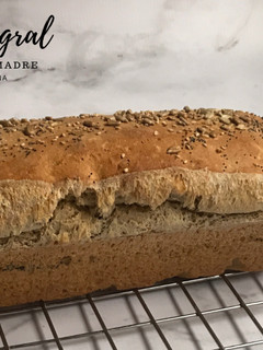 Una foto de Pan integral con masa madre