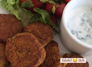 Una foto de Falafel de garbanzos Vegan al horno