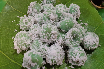 Resep KLEPON ISI GULA AREN sedernaha Simpel