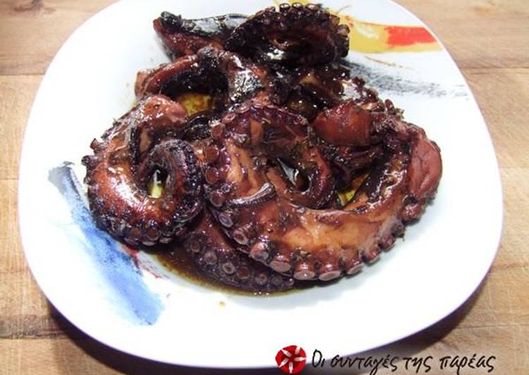 Recipe of Quick Octopus with peppers and wine