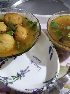 ரசம் போண்டா (Rasam bonda recipe in tamil) செய்முறை முக்கிய புகைப்படம்