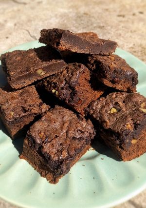 Una foto de Brownies súper chocolatosos y húmedos