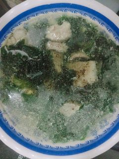 Hình của món Canh rong biển nấu với thịt heo.