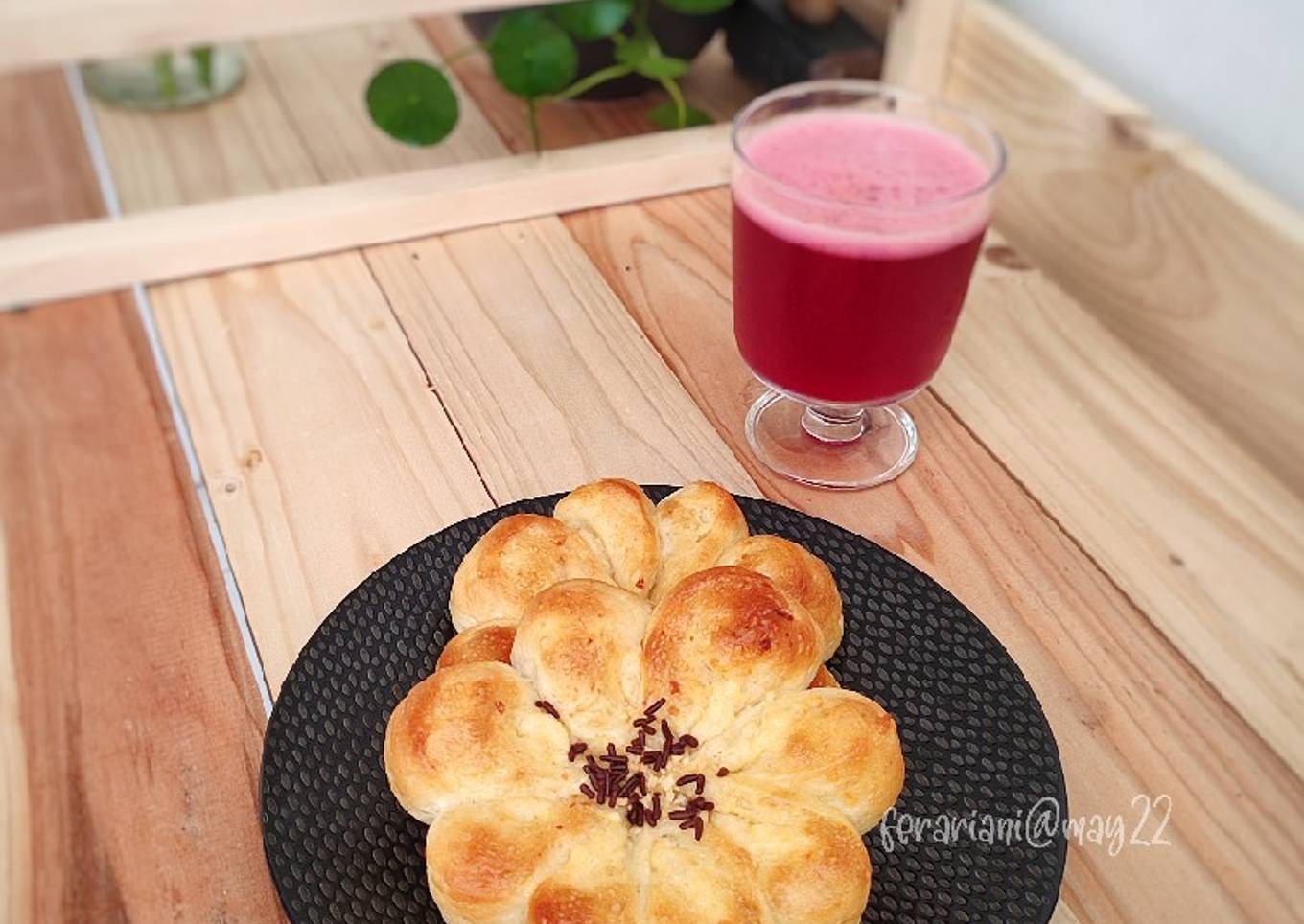 Roti Keju Manis