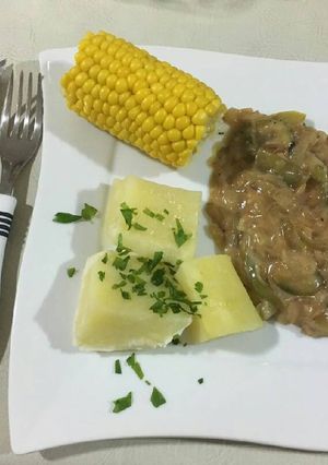Una foto de Zapallitos con salsa blanca