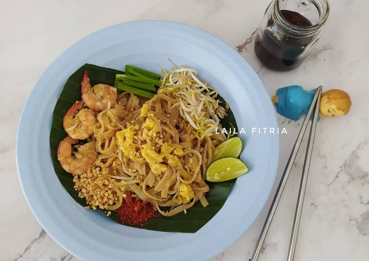 134. Pad Thai with Prawns