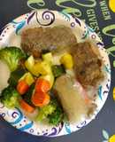 Rollitos de carne y veggies en tela de arroz