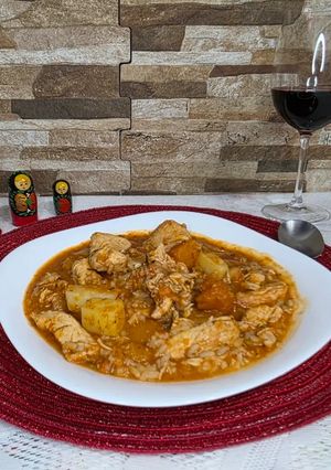 Una foto de Guiso de arroz con pollo