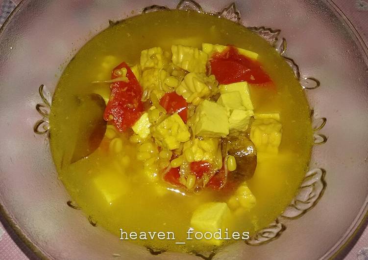 Sup Kuning Tahu Tempe