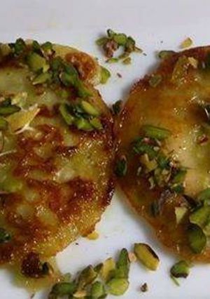 धीमी की का मालपुआ (Lauki ka Malpua recipe in hindi) रेसिपी मुख्य फोटो