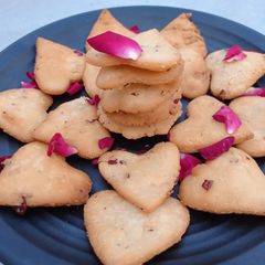 A picture of Suvari (Sweet Puri).