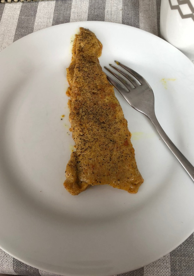 Una foto de Tortilla francesa con cúrcuma