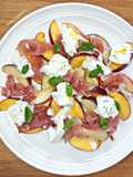 Salade nectarine buratta