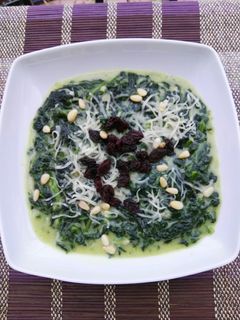 Una foto de Espinacas a la crema con queso