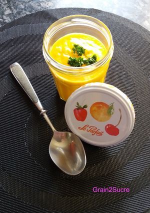 Une photo de Velouté froid de carottes, céleri et orange