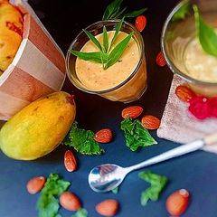 A picture of Healthy Mango smoothie.