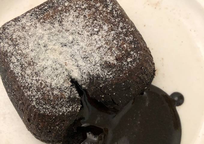 Chocolava (molten chocolate cake)