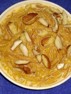 कश्मीरी सेवई (kashmiri sevai recipe in Hindi) रेसिपी मुख्य फोटो