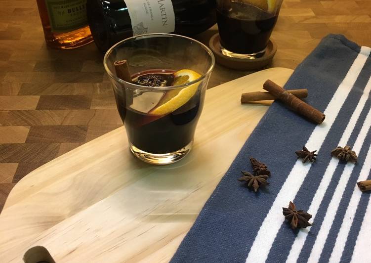Simple Way to Make Homemade Mulled Wine