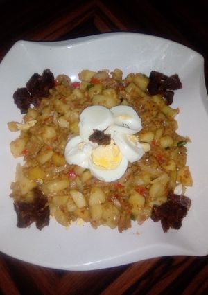A picture of Potatoes omelette#2020food.