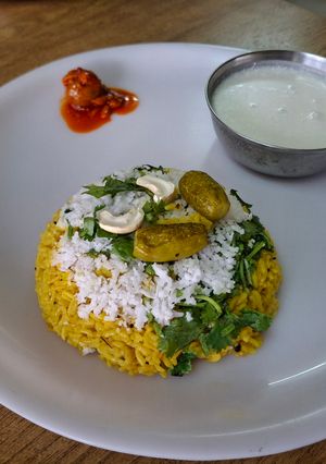 A picture of Masale bhat.