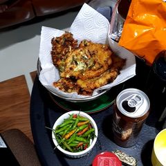 A picture of Vegetable Fritters (Bakwan Goreng).