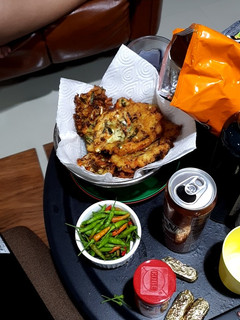 A picture of Vegetable Fritters (Bakwan Goreng).