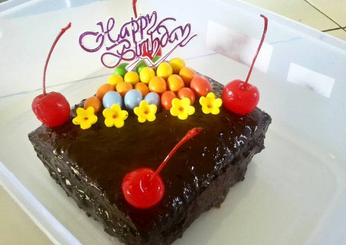 Bolu kukus coklat buat birthday cake ala-ala 😂