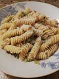Fusilli cu broccoli și cârnat de casă