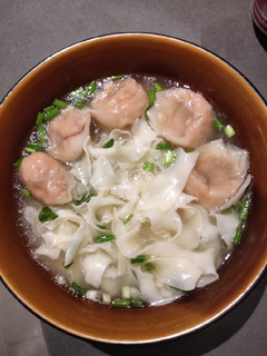 A picture of Noodle with Pork Dumpling.