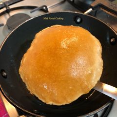 A picture of Poori.