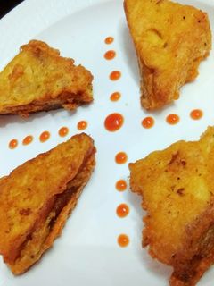 आलू चीज़ ब्रेड पकौडा़ रेसिपी मुख्य फोटो