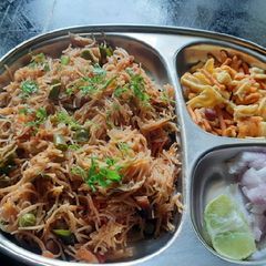 A picture of Green peas Vermicelli upma.
